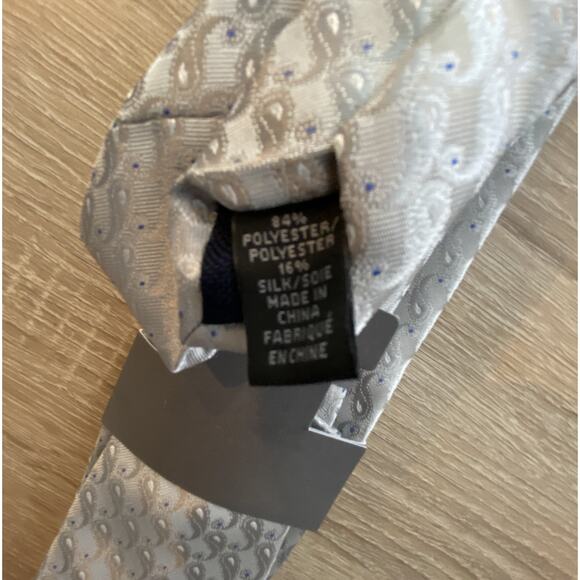 Michael Kors Men's Remson Pine Paisley Pattern 3" Tie Silver/Blue Silk Blend NEW - Picture 5 of 5